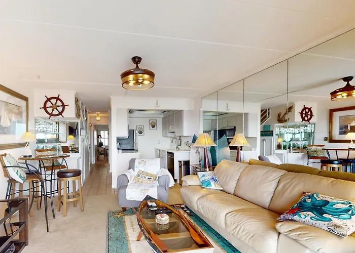 Apartment Pintail Point Unit 305 *