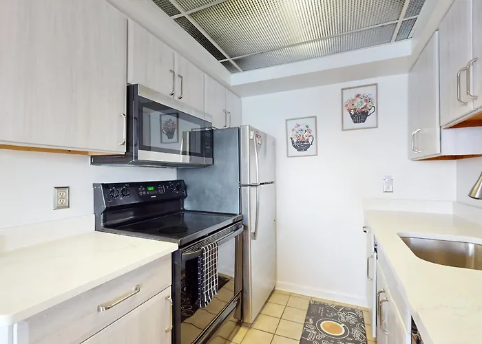 Apartment Pintail Point Unit 305